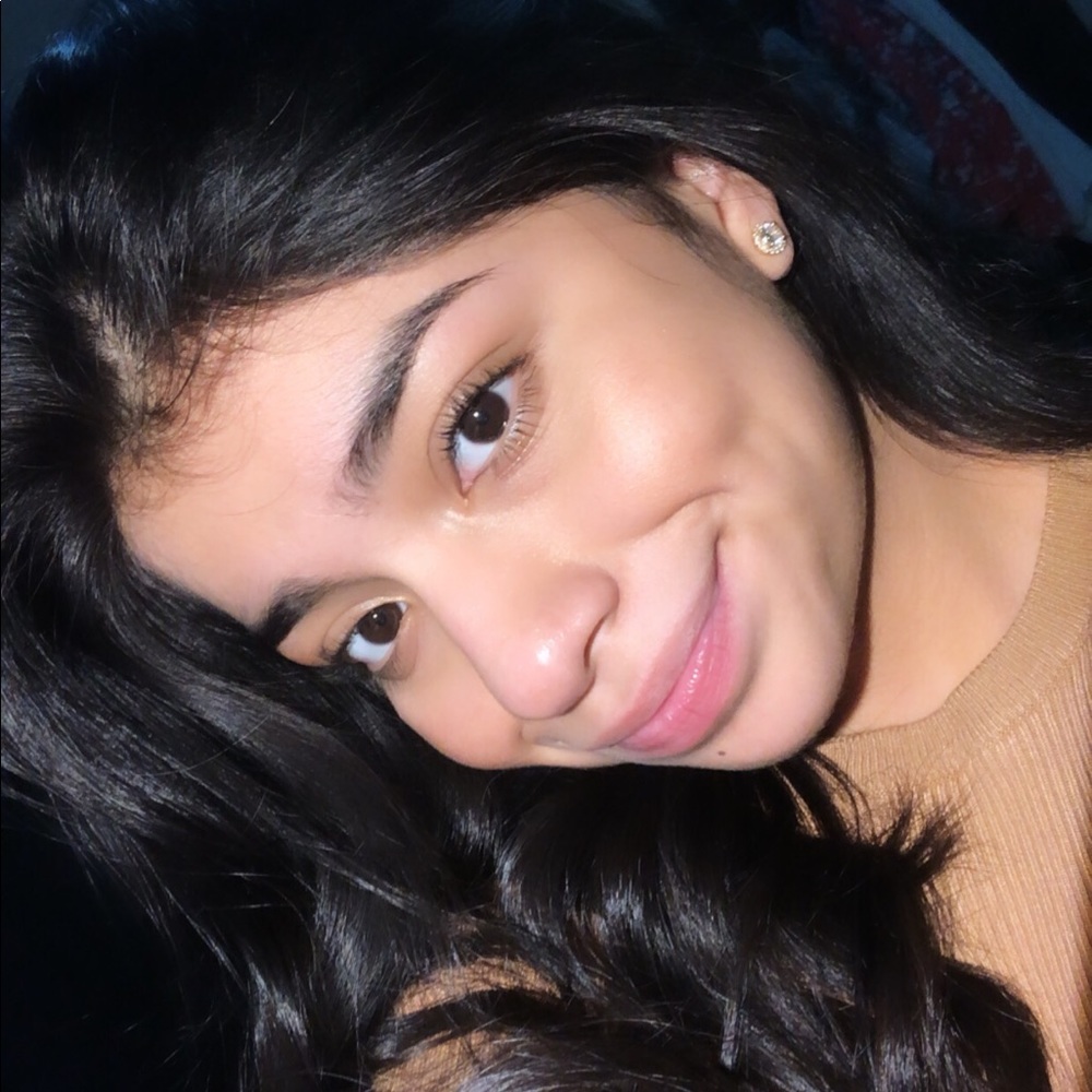 Meet your Posher, Valeska